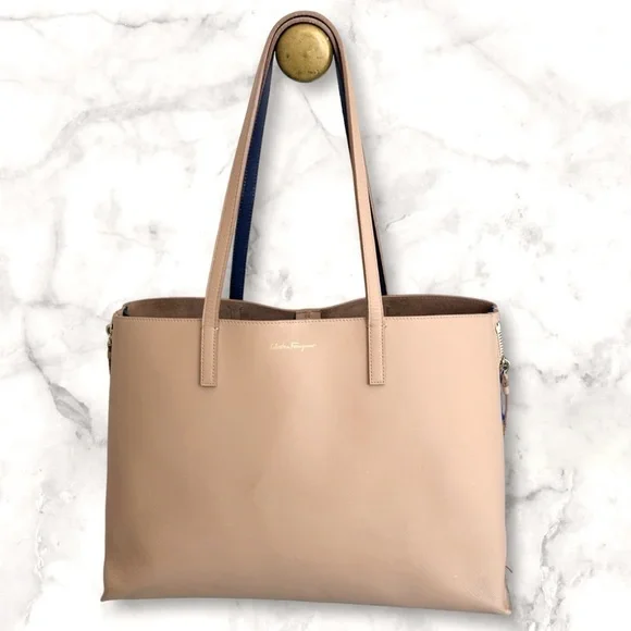 Salvatore Ferragamo Large Jet Set Shoulder Tote Bag - Picture 4 of 14